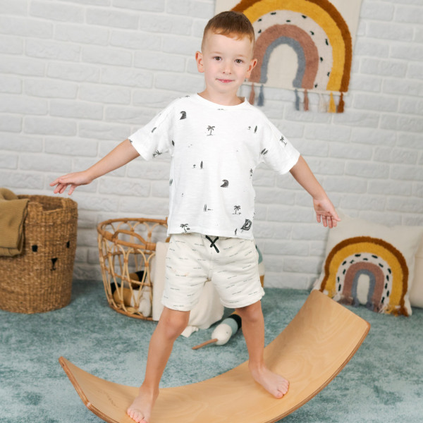 Deska do balansowania: ćwiczymy, bawimy się, odkrywamy.