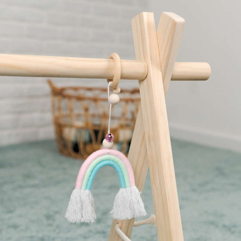 Drewniany pałąk dla niemowląt od dwóch miesięcy