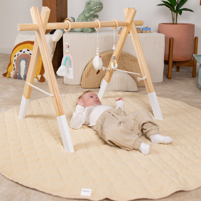 Drewniany pałąk dla niemowląt od dwóch miesięcy