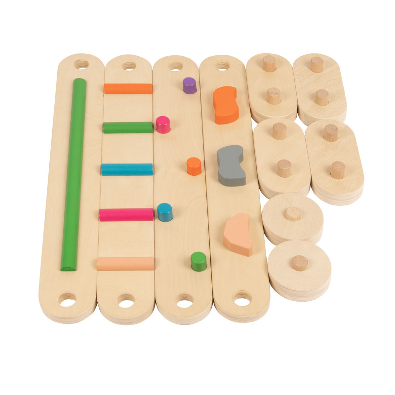 Montessoriańskie belki balansujące wspierają rozwój motoryki dużej