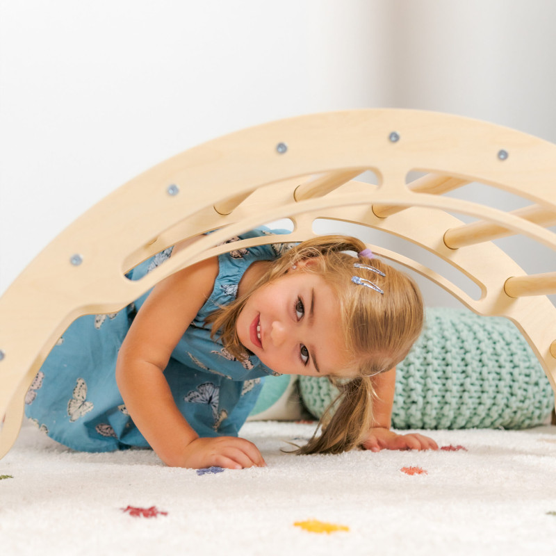 Bujak Montessori łączy zabawę z pozytywną stymulacją rozwoju fizycznego i psychicznego