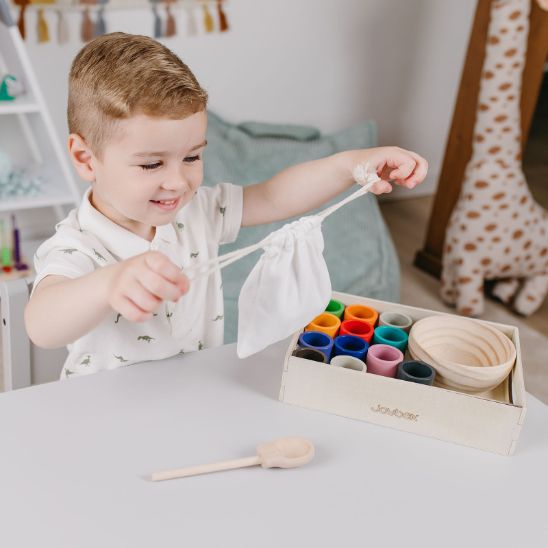 Kulki i kubeczki Montessori