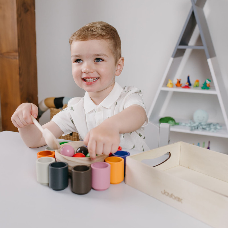 Kulki i kubeczki Montessori