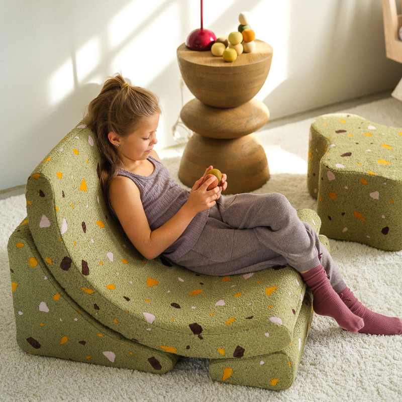 Rozkładany fotelik dziecięcy Wigiwama® – Terrazzo Moss Moon