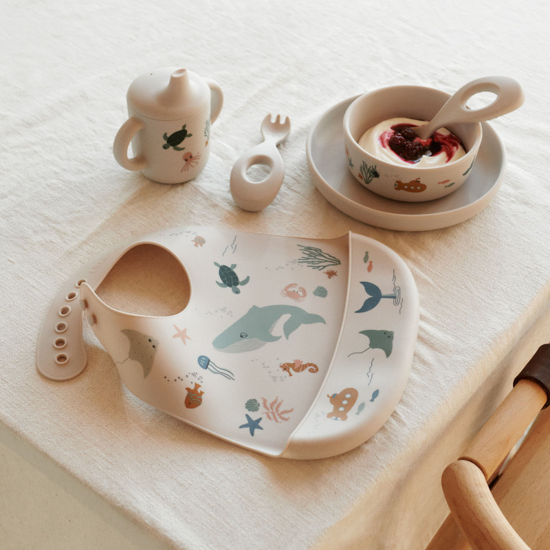 LIEWOOD pięcioczęściowy silikonowy zestaw do jedzenia Ryle Sea Creature Sandy