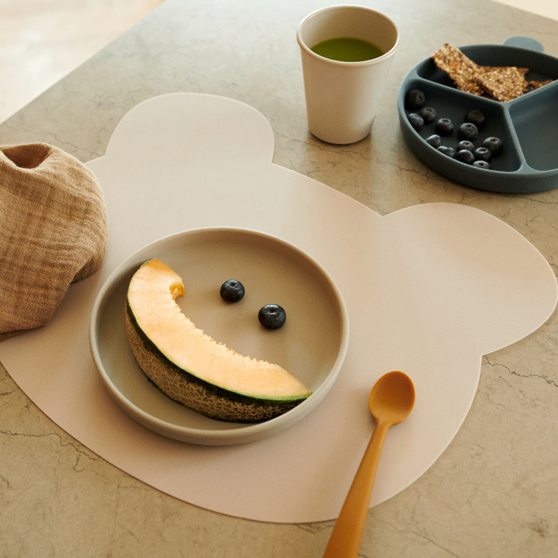 LIEWOOD silikonowa podkładka Miś Aura Sandy