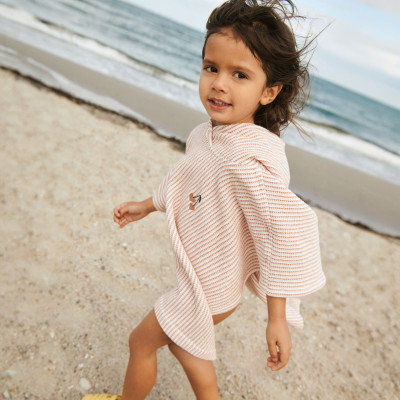 LIEWOOD ponczo Paco Embroidery Tuscany rose / Creme de la creme