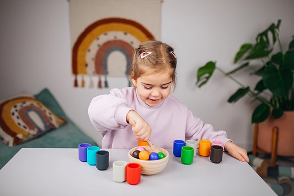 Montessori kulki i kubeczki