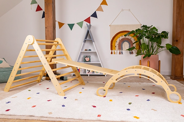 Zestaw wspinaczkowy Pikler M z bujakiem Montessori