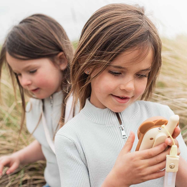 dzieci mówią do krótkofalówek