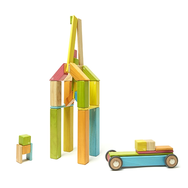 Magnetyczna układanka Tegu Tints 42 el. w kształcie wieży z autkiem