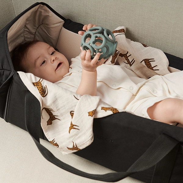 Gryzak silikonowy LIEWOOD Jasmine Peppermint