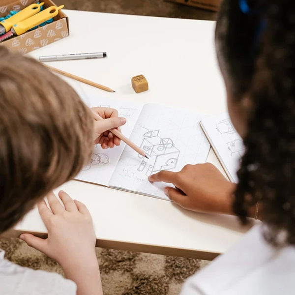 Kreatywne pomysły z kartonu Makedo